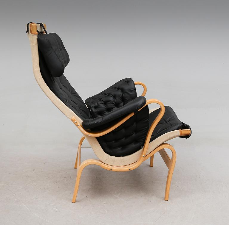 FÅTÖLJ, "Pernilla", Bruno Mathsson, Dux, 1900-talets andra hälft.