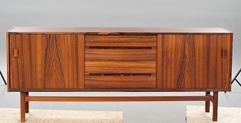 SIDEBOARD, "Arild", Nils Jonsson för Troeds industrier, Bjärnum, 1960/70-tal.