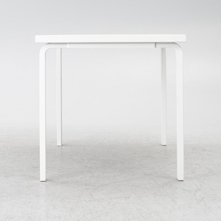 Alvar Aalto, Table, Artek, 2000.