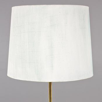 GOLVLAMPOR, ett par, 1900-talets andra hälft.