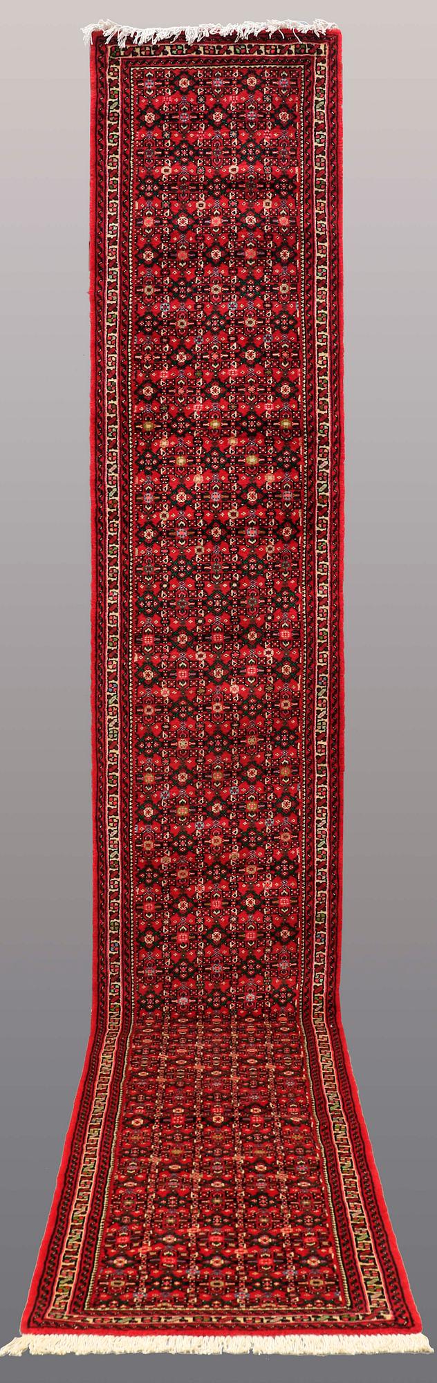 MATTA, Hosenabad, ca 487 x 75 cm.