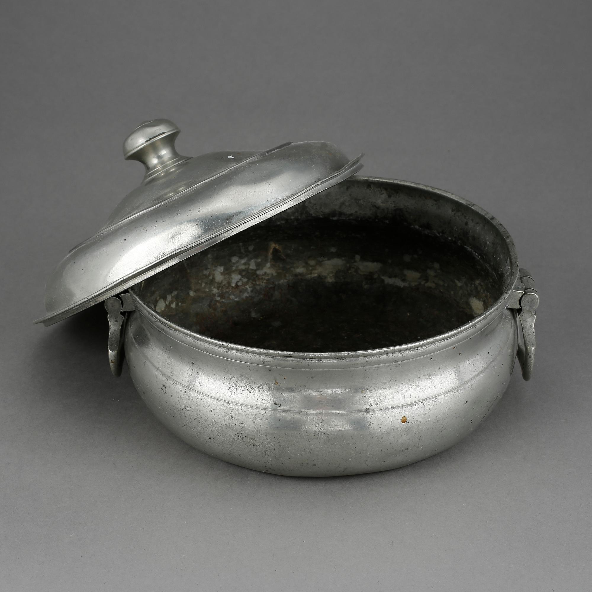 GRÖTSKÅL, tenn, otydliga stämplar, 1800-tal.