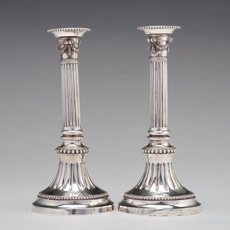 Johan Abraham Hallard, ljusstakar, ett par, silver, Stockholm 1794. Gustavianska.