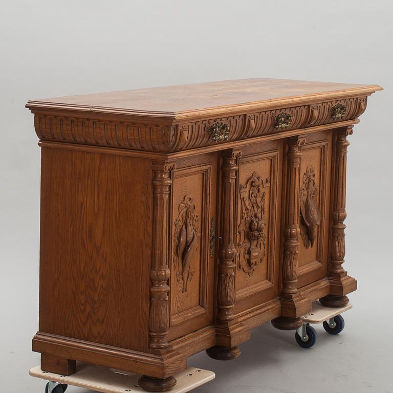 BUFFÉ, nyrenässans, 1800/1900-tal.