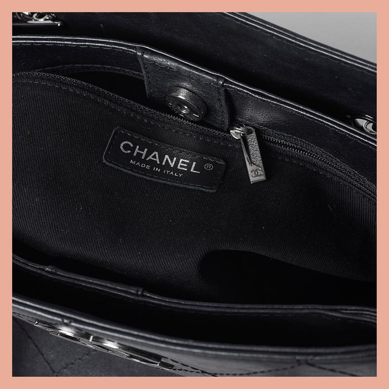 VÄSKA, Chanel.