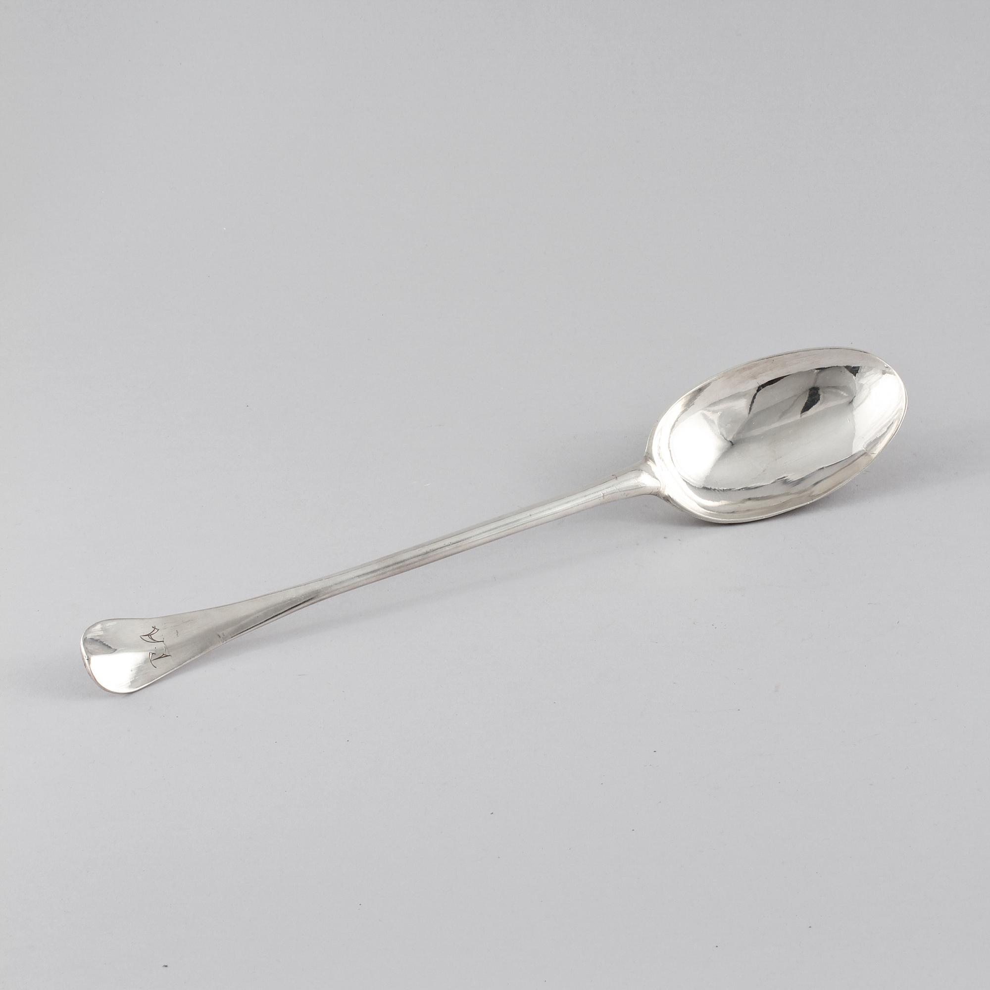 RAGUSKED, silver, möjligen England, 1800-tal. Vikt 195 g.