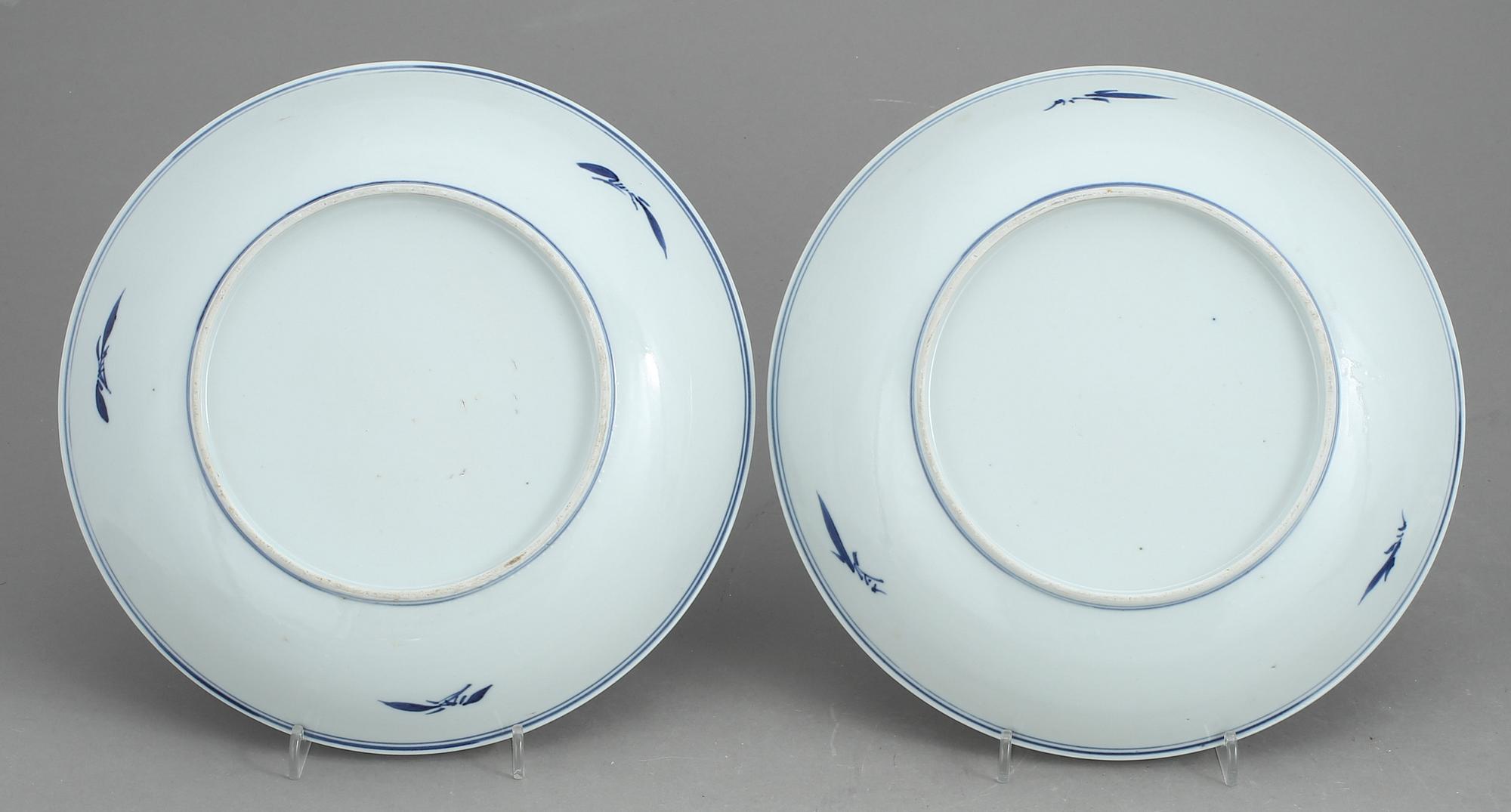 SKÅLFAT, ett par. Porslin, Kina, 1800-tal.