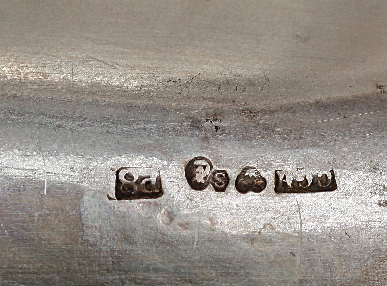 BRICKA samt FAT, 3 delar. silver,bla  C G Hallberg, Stockholm, 1932, 1939 resp 1941. Totalvikt 1404 g.