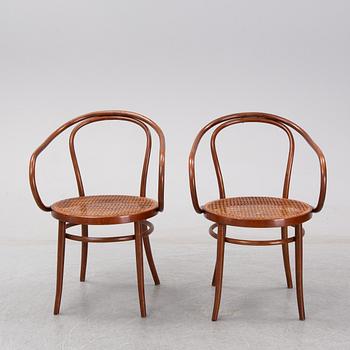 Thonet, 2 "Vienna" chairs, model 209, early 20th century.