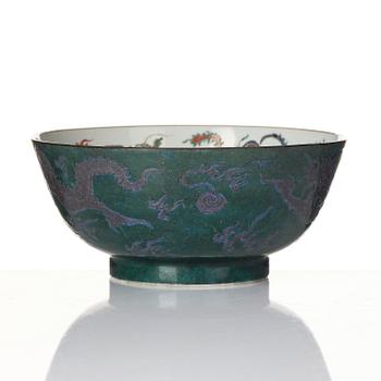 Skål, porslin. Qingdynastin, Kangxi (1662-1722).
