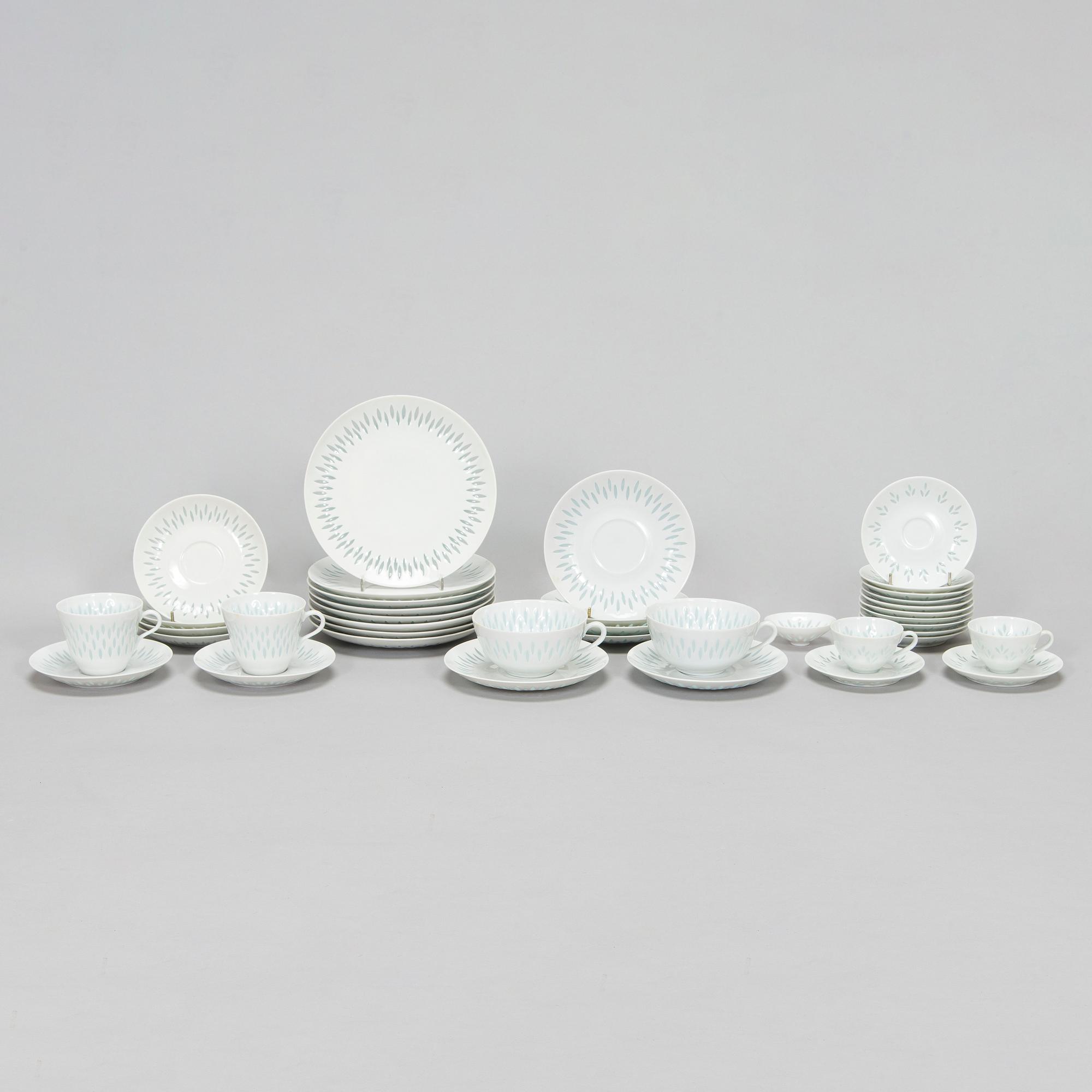 Friedl Holzer-Kjellberg, kaffe- och teservis, 32 dlr, risporslin, signerat i godset F.H.Kj Arabia Finland.