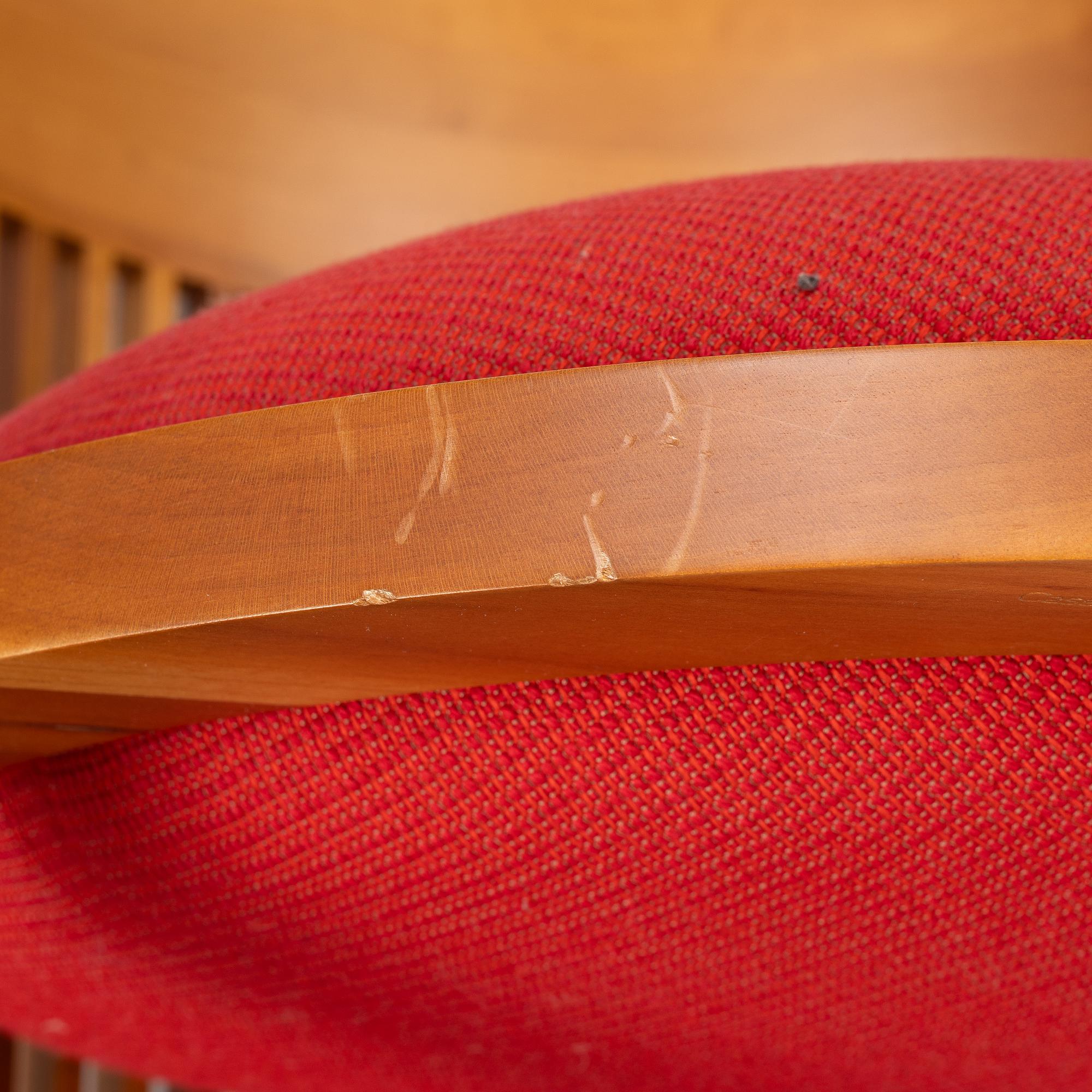 Frank Lloyd Wright, karmstol, modellnummer 606, "Barrel", Cassina.