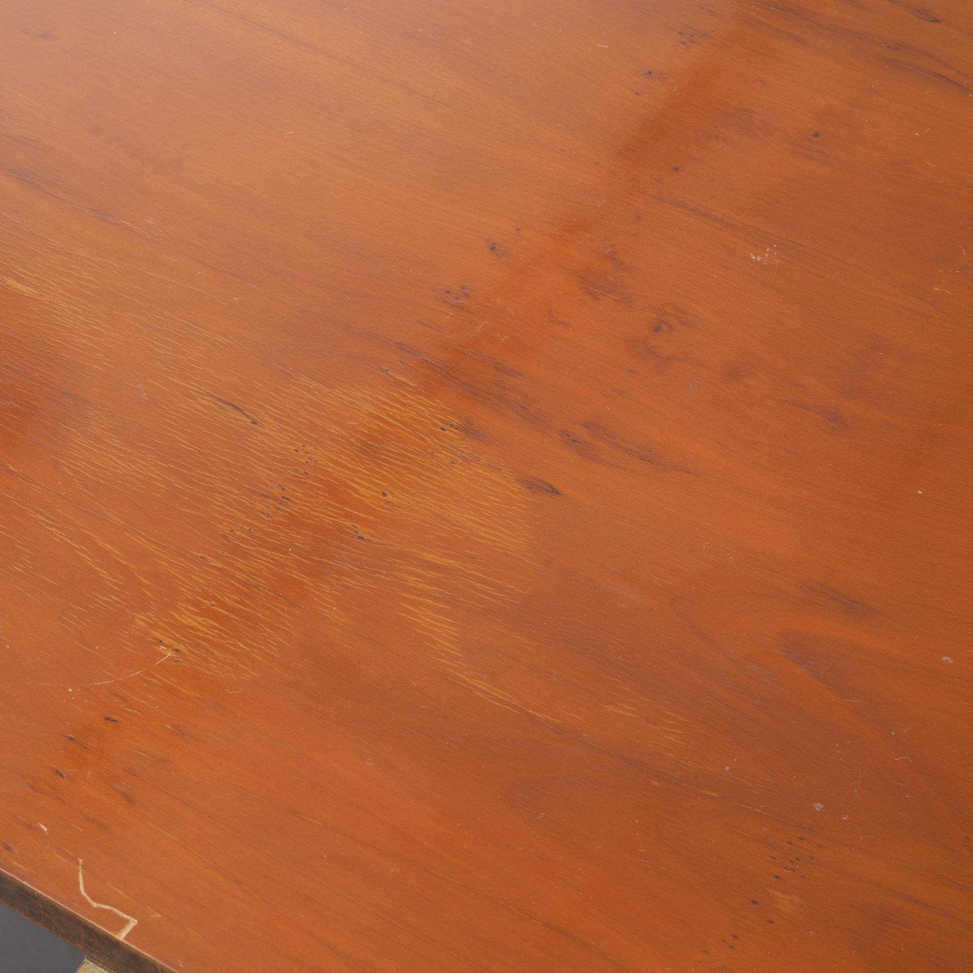 Dining table, English, in the style of George III, second half of the 19th century.