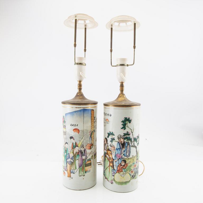 A set of two Chinese vases moutned in to lamps, 20th century.