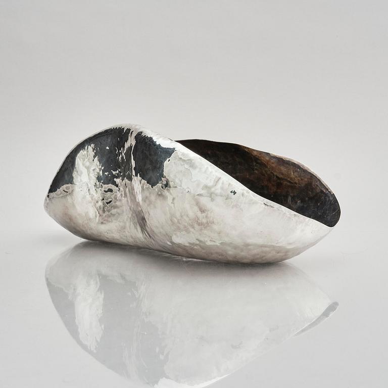 Jörgen Fruergaard, a sterling silver jardiniere/bowl, Norrköping, Sweden 1974.