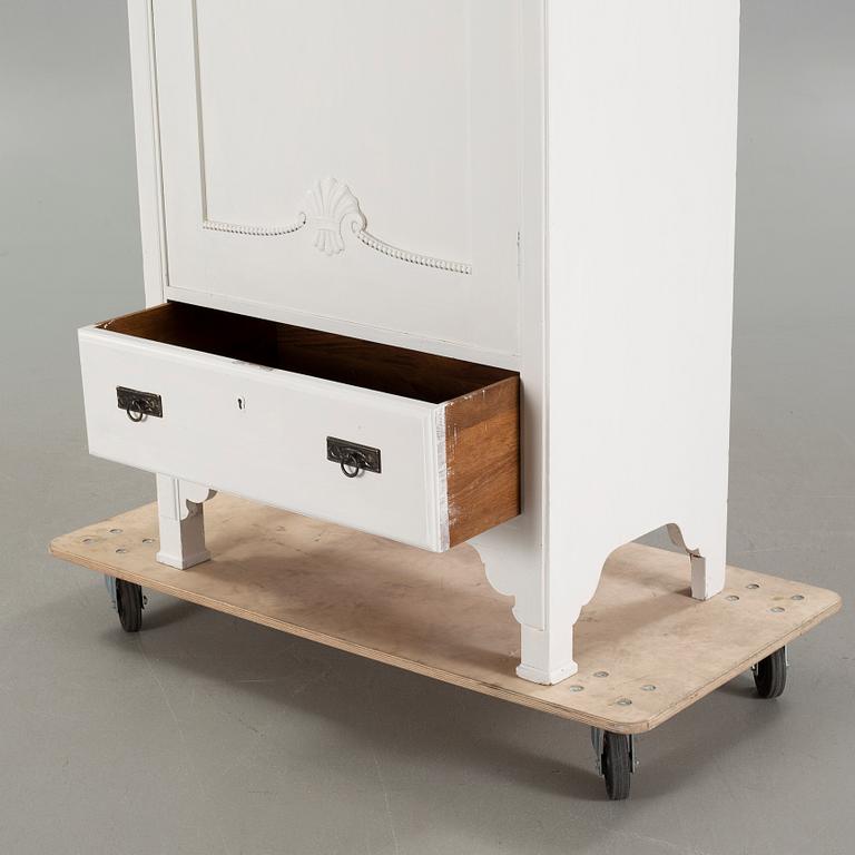 A wardrobe, first half of the 20th century.