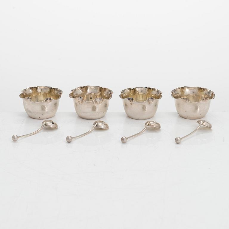 Nathan & Hayes, saltkar för fyra, sterlingsilver, Birmingham 1912. I originaletui.