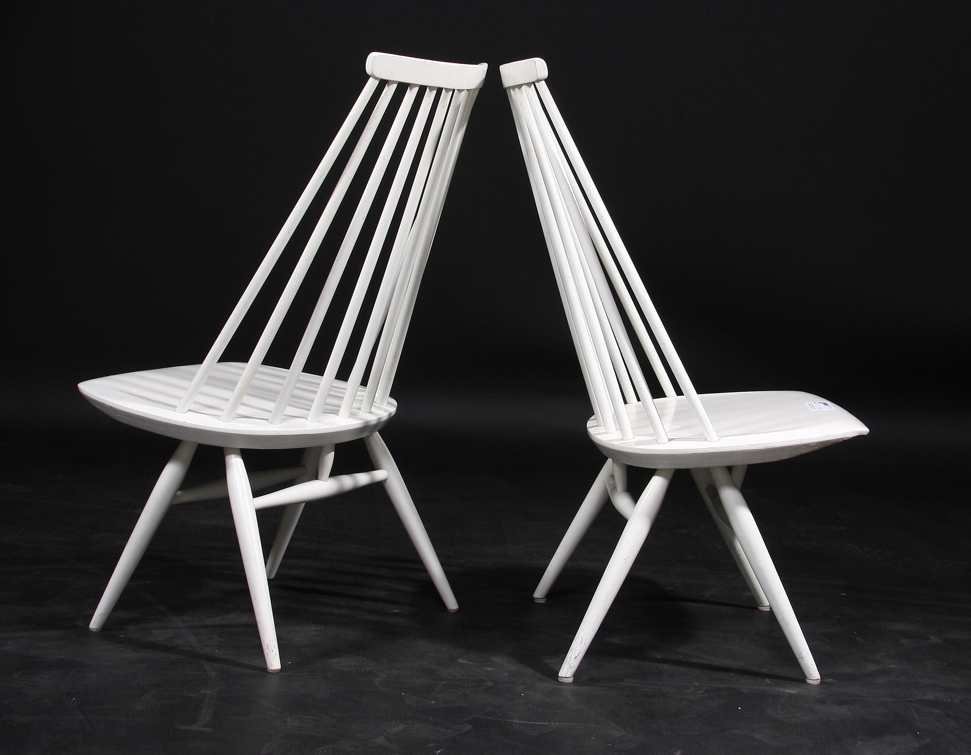 STOLAR, ett par "Mademoiselle" Ilmari Tapiovaara, Edsbyverken 1961. Brännmärkta.