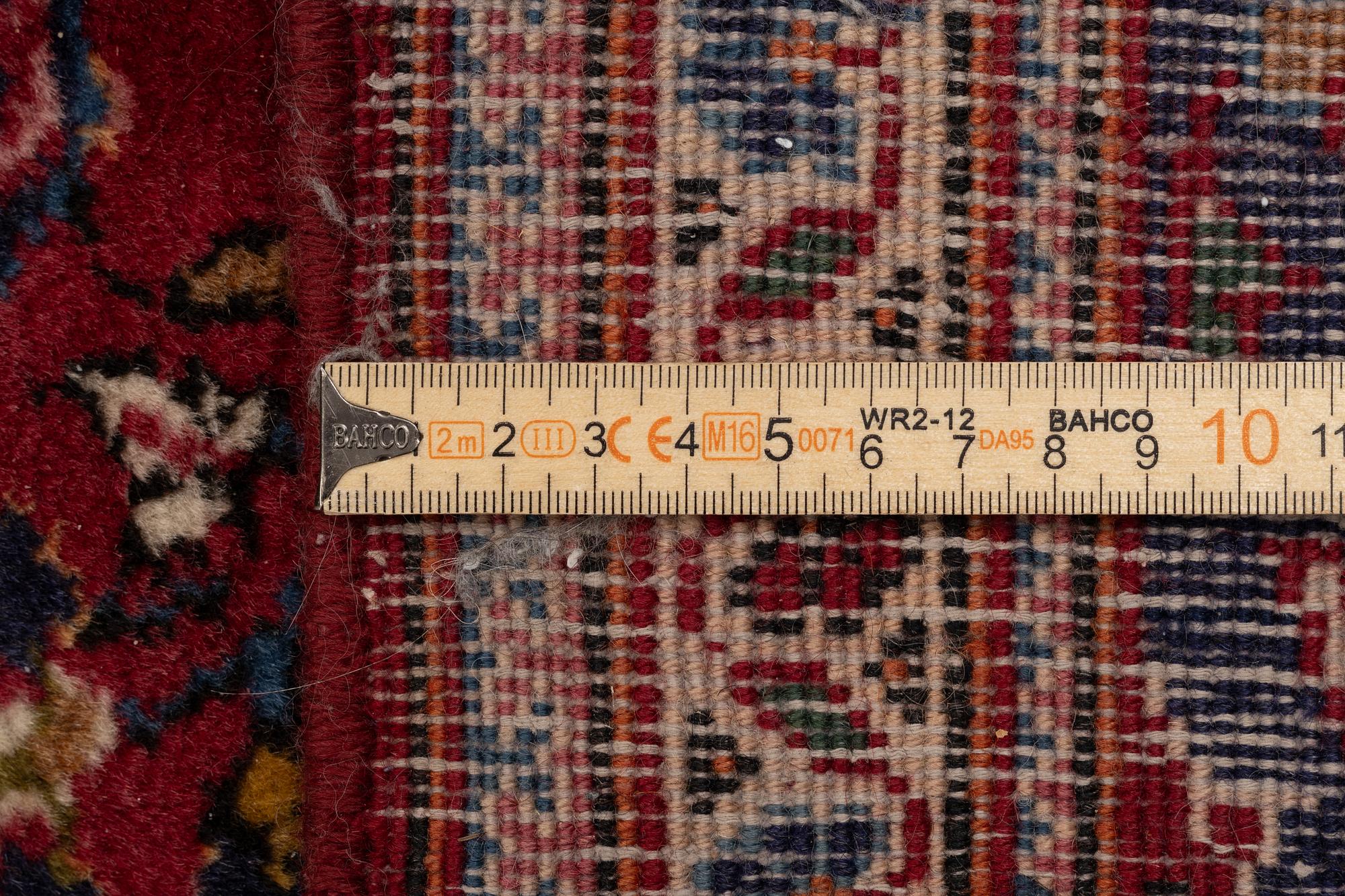 Matta, orientalisk, ca 290 x 193 cm.