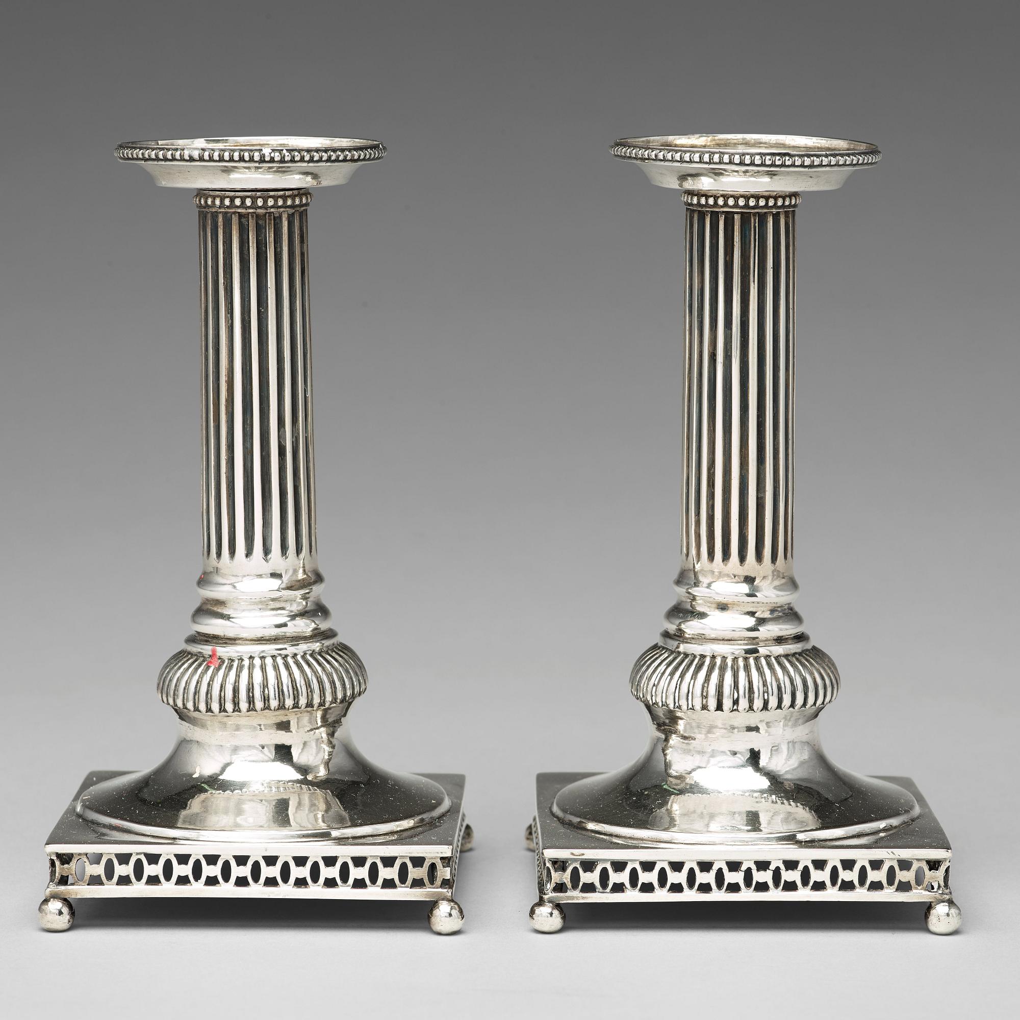 Petter Eneroth, ljusstakar, ett par, silver, Stockholm 1796. Gustavianska.