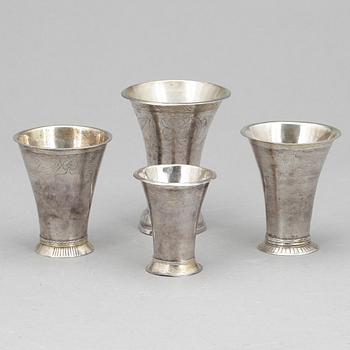 BÄGARE, 4 st, silver, samtliga från Falun, 1796-1832. Tot ca 175 gram.
