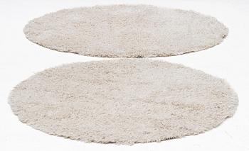 Gunilla Lagerhem Ullberg, rugs 2 pcs, "Fogg 5", Kasthall, diameter approx. 180 and 140 cm.