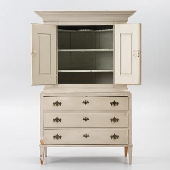 Cabinet, 18th and 19th century.