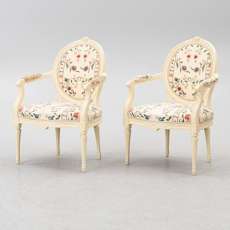 Armchairs, a pair, Gustavian style, 20th century.