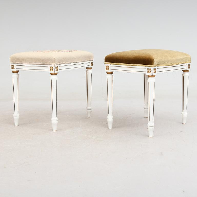 TABURETTER, 1 par, gustaviansk stil, 1900-talets början.