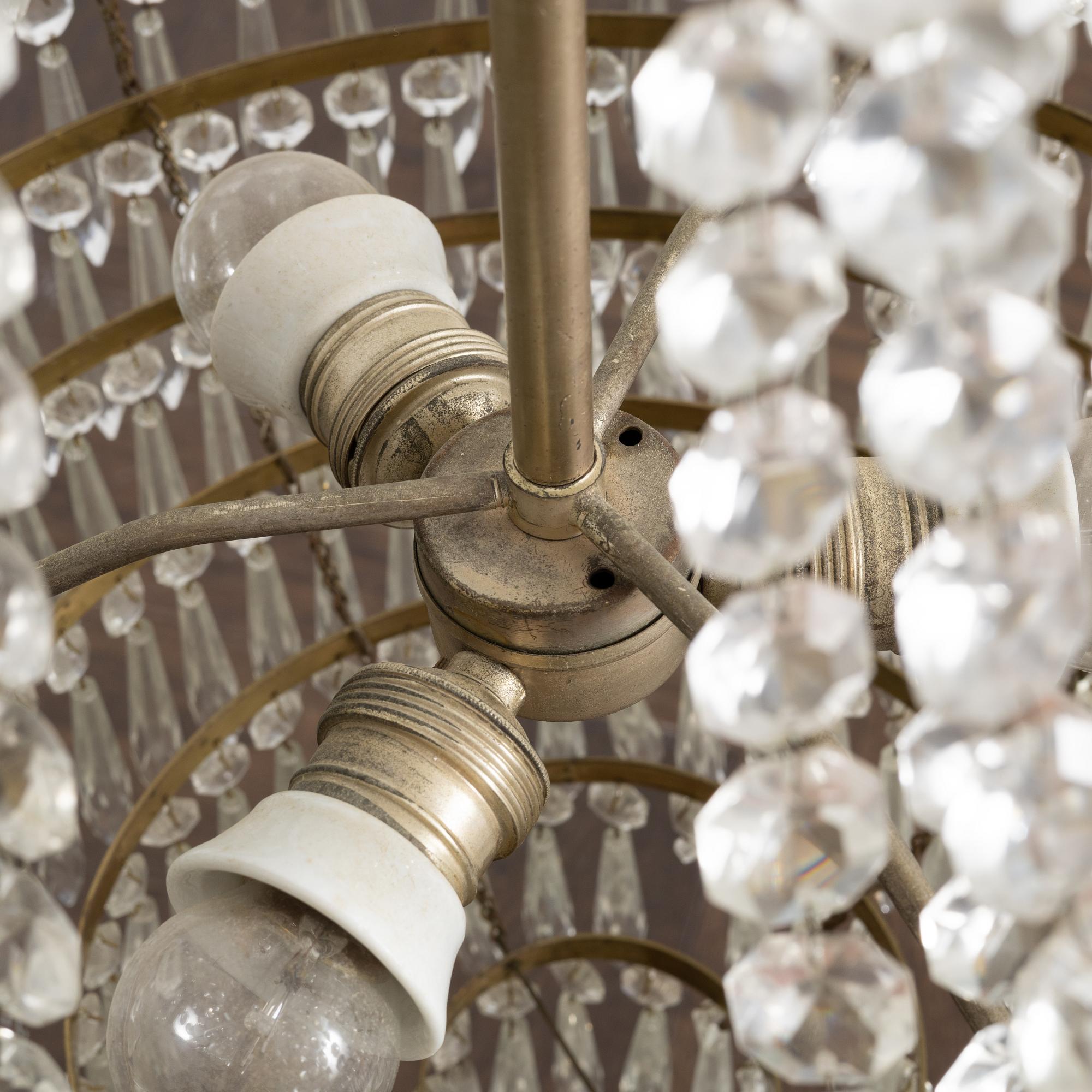 Ljuskrona, gustaviansk stil, 1900-tal.