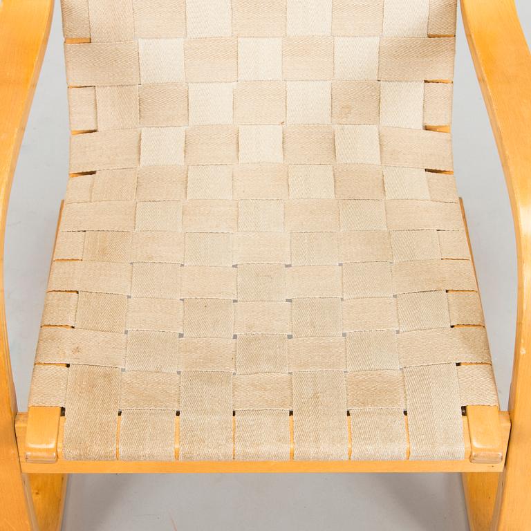 Alvar Aalto, Fåtölj, modell 30 för  O.Y. Huonekalu- ja Rakennustyötehdas A.B. 1957.