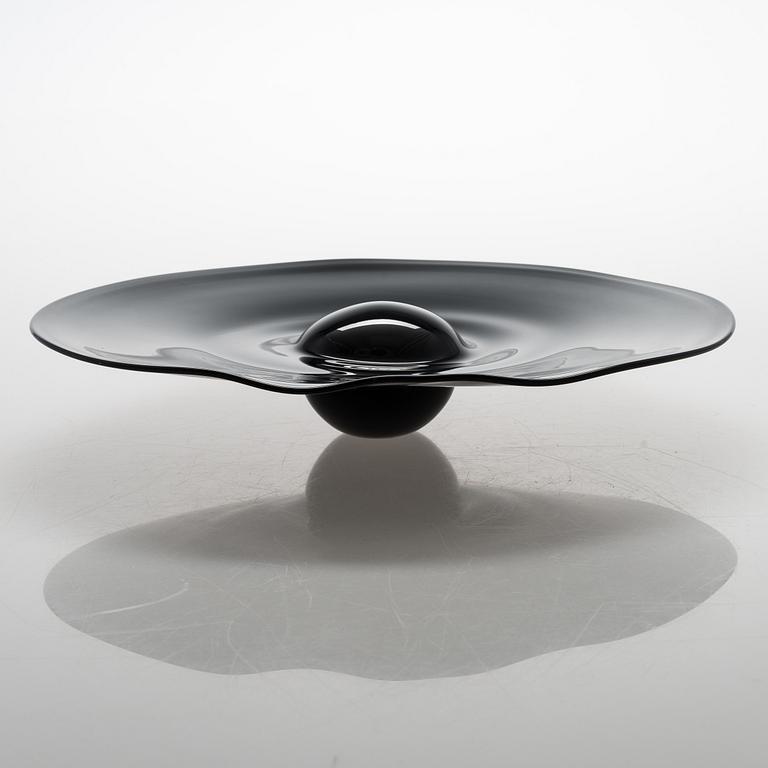 Brita Flander, 'Eclipse forever', glass sculpture, signed B.F/U.S. Notsjö Nuutajärvi 1990.