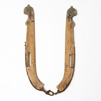 Lokor, ett par, Allmoge, daterade 1827.