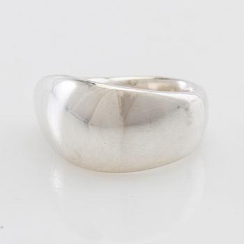 Regitze Overgaard, Ring "Zephyr" modell nr 500 sterlingsilver, Georg Jensen.