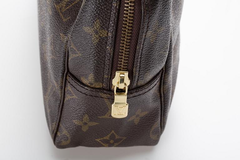 NECESSÄR, "Trosse de toilette", Louis Vuitton.