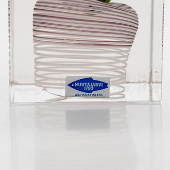 Oiva Toikka, årskub, glas, signerad Oiva Toikka, Nuutajärvi 1978, numrerad 67/2000.