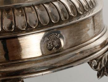 SOCKERSKÅLAR, ett par, silver, empire, Gustaf Möllenborg, Stockholm 1832. Tot ca 1574 gram.