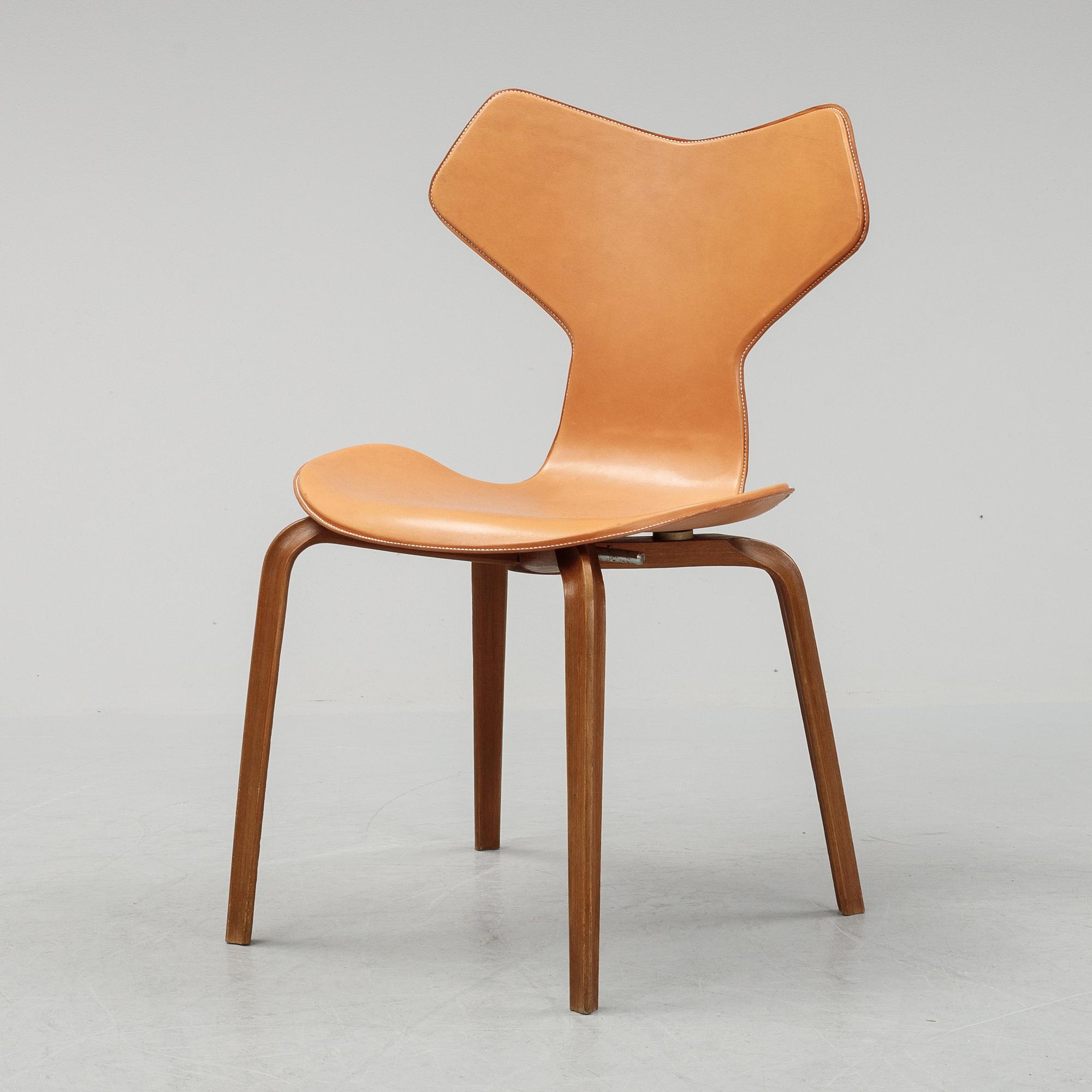 Arne Jacobsen, stol, "Grand Prix", Fritz Hansen, Danmark.