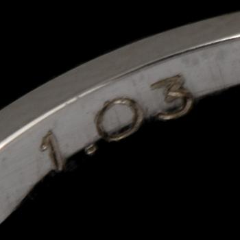 RING, 18k vitguld med briljantslipad diamant, 1.03 ct. Vikt 3 g.
