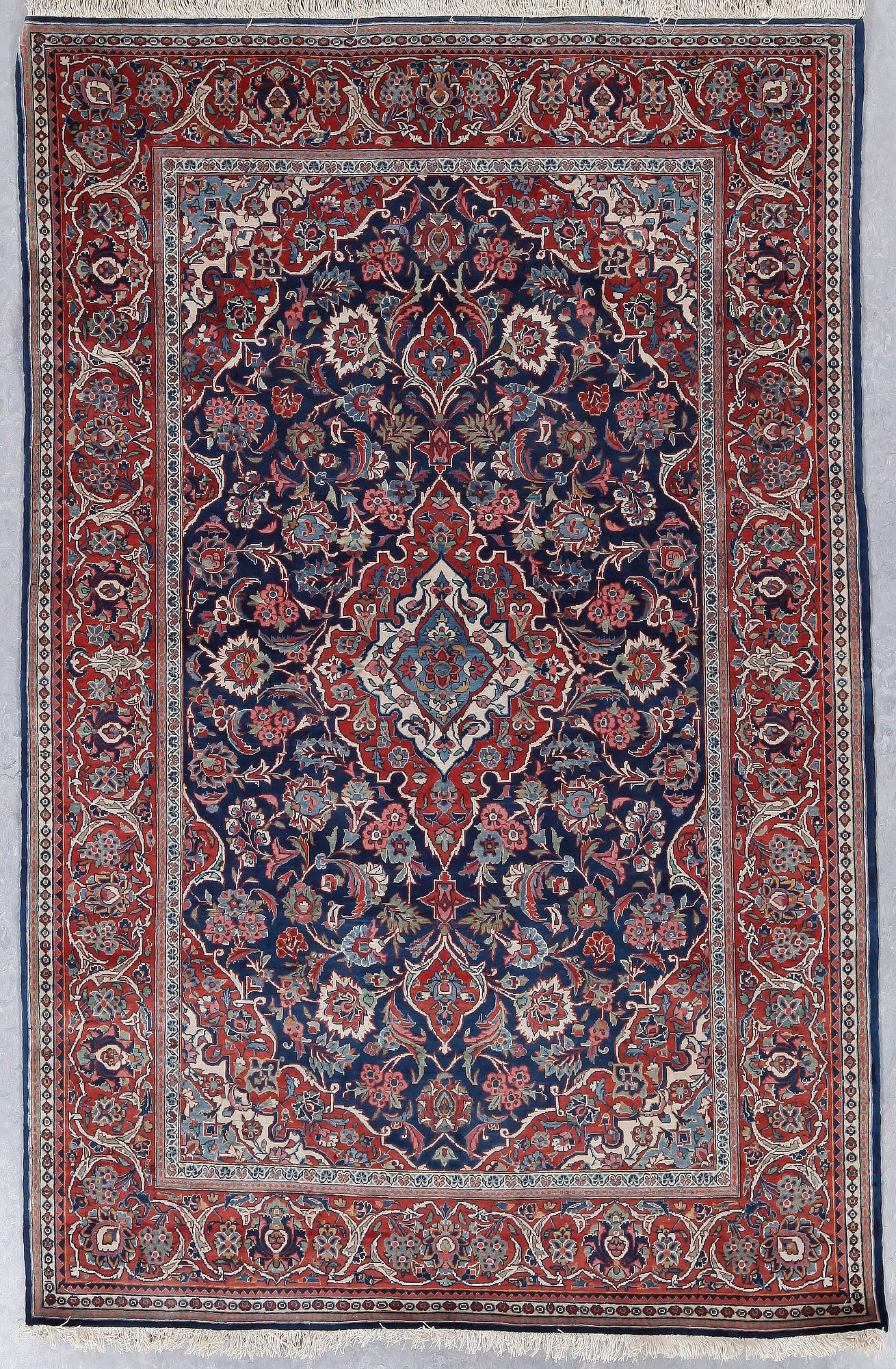 MATTA, semiantik/old Keshan. Ca 202 x 133 cm.