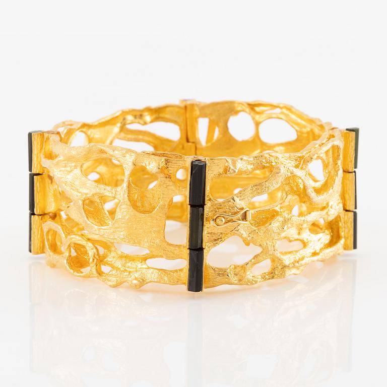 Björn Weckström, bracelet, "Offereld", 18K gold with tourmaline sticks, Lapponia 1972.