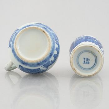 Six pieces of blue and white porcelain, China, Qing dynasty, late 18th-19th century.