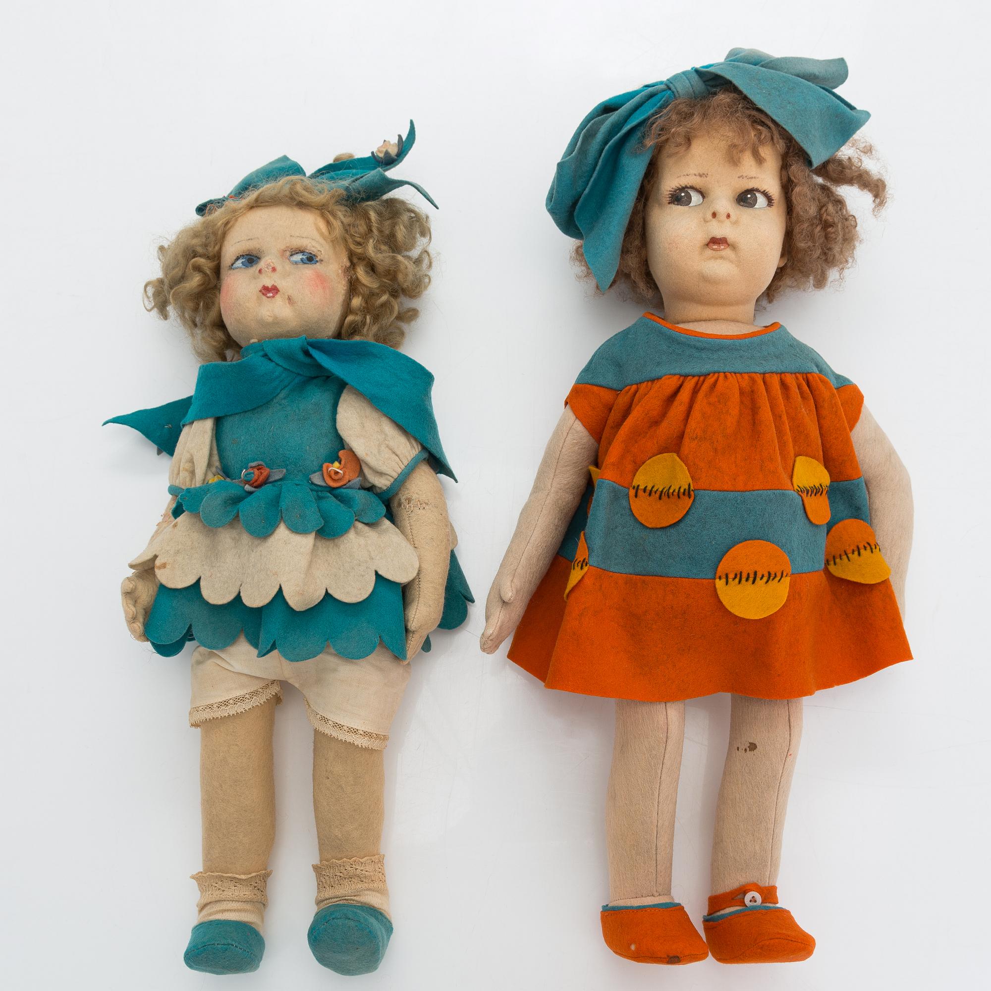Four Italian 1920s Lenci dolls.