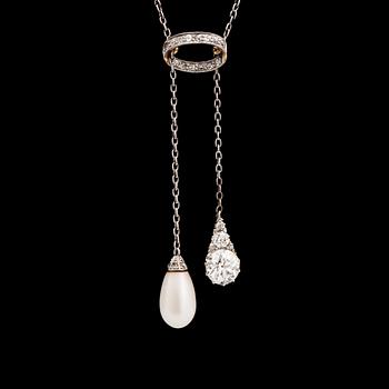 1099. HÄNGSMYCKE, gammalslipad diamant samt orientalisk pärla, ca 1910.