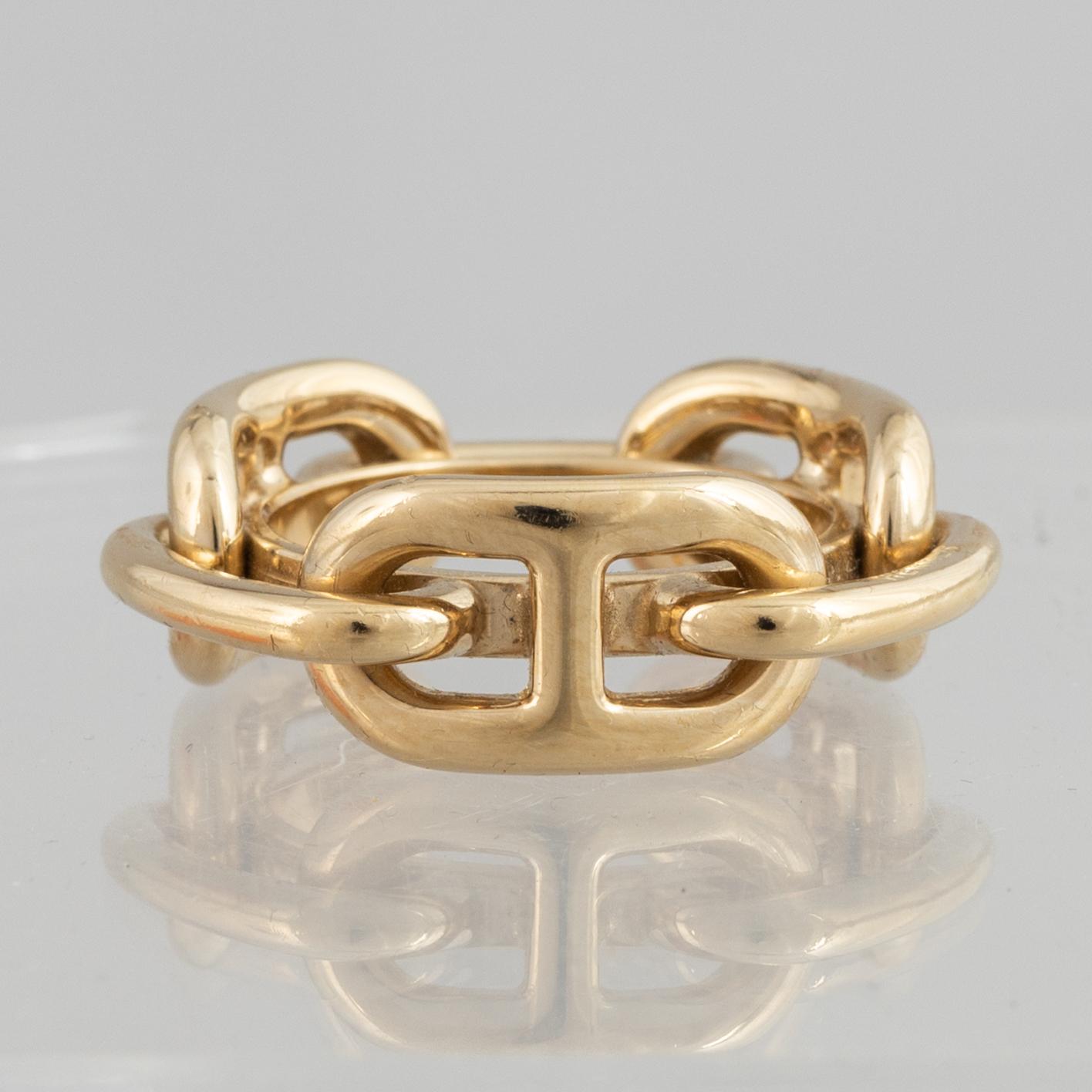 Hermès, a scarf ring.