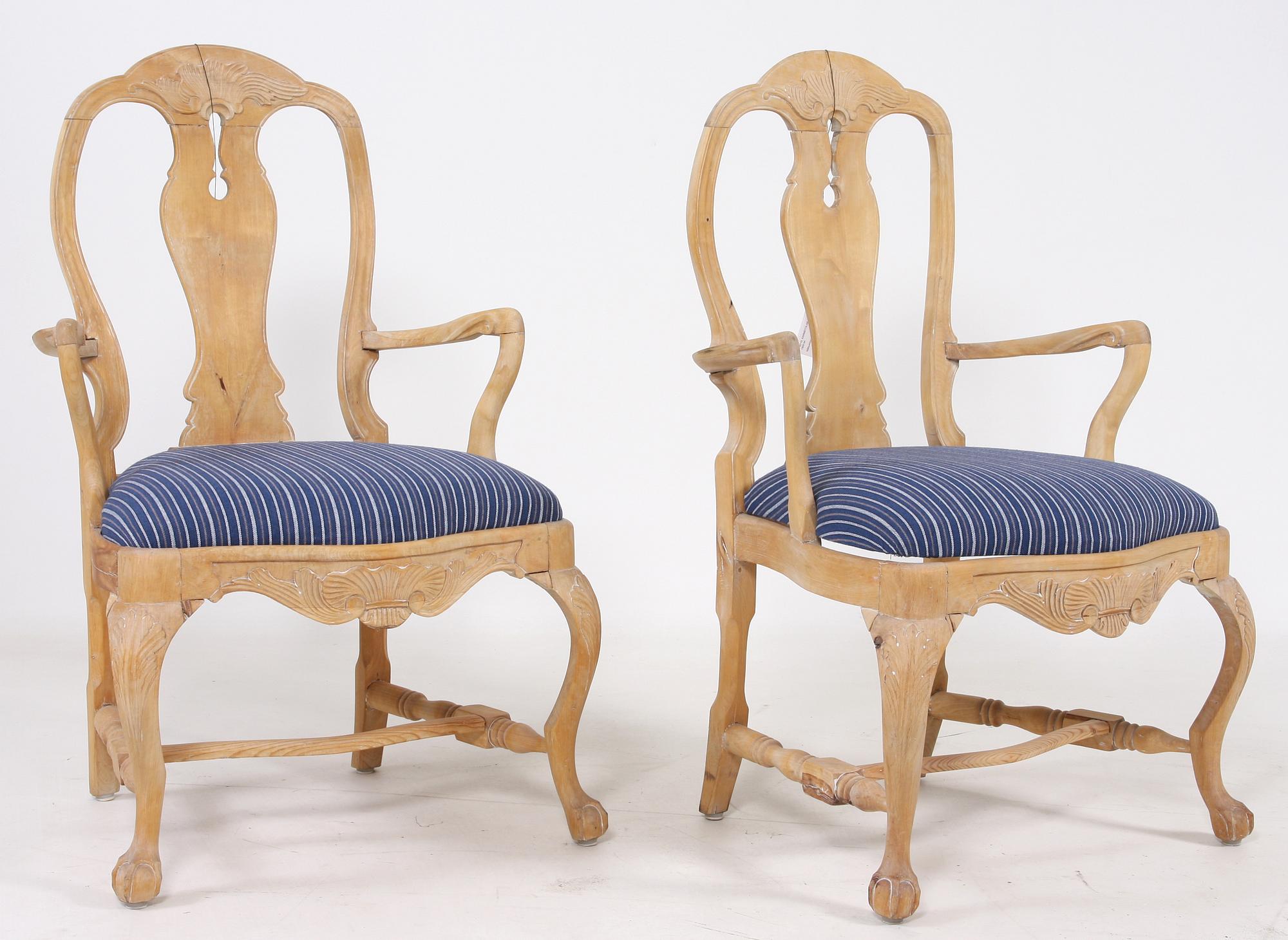 KARMSTOLAR, ett par, rokokostil, 1900-tal.