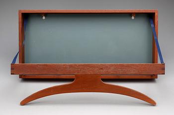 VÄGGHÄNGARE, Adam Hoff & Poul Östergaard för Virum Möbelsnedkeri, Danmark, 1950-60-tal.