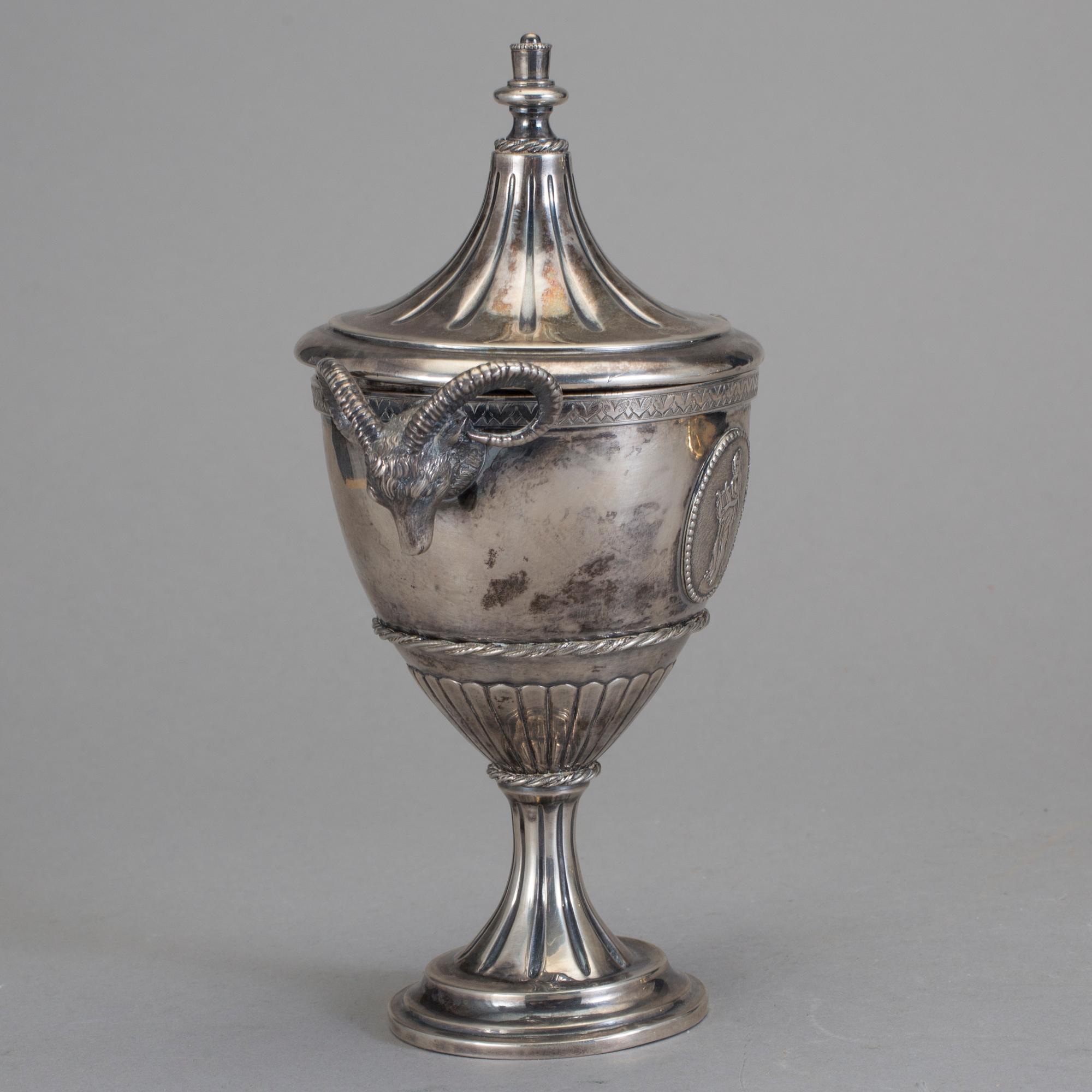 LOCKPOKAL, silver, LL & Co, Stockholm, 1891, ca 328 gram.