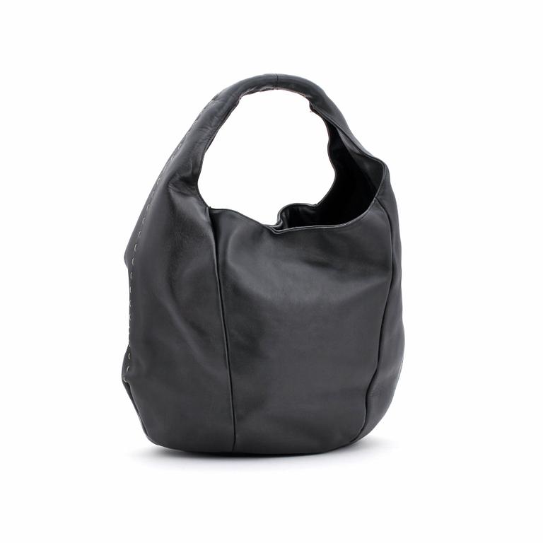 BURBERRY, a dark blue shoulder bag.