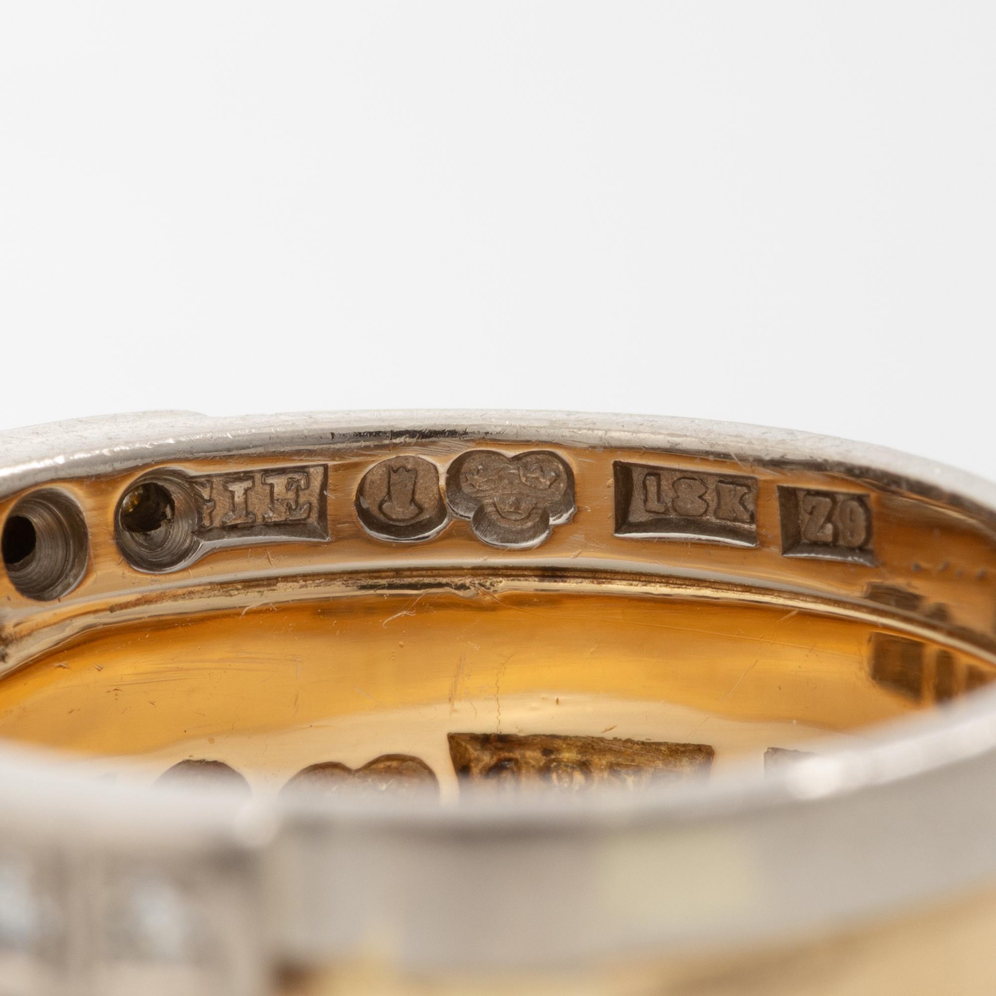 Claës E. Giertta, ring 18K guld och vitguld med runda briljant- och åttkantslipade diamanter.